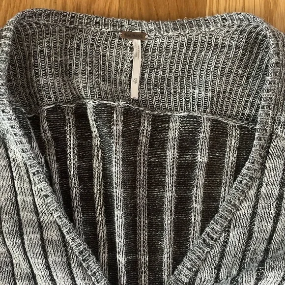 Free People Black/White Striped Duster Ribbed Sweater, Size Extra Small XS - Picture 3 of 5